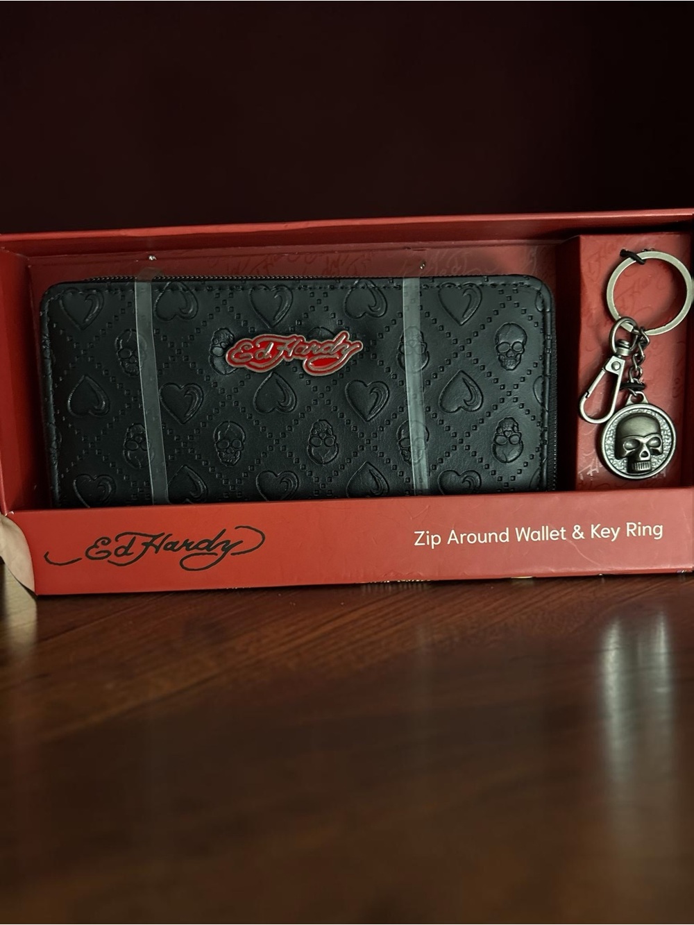 Ed Hardy Black Skull Heart Embossed Zip Around Wallet Key Ring Gift Set